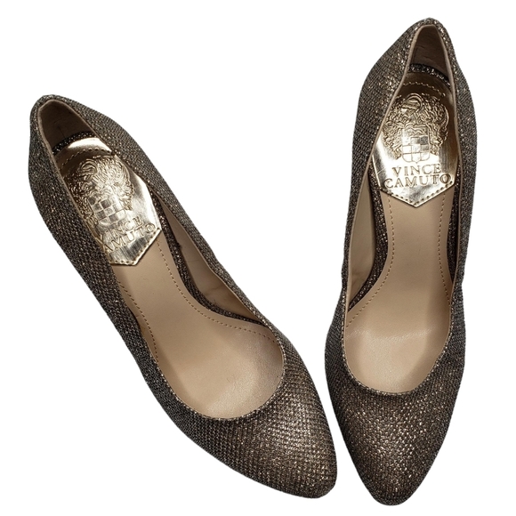 Vince Camuto | Champagne Gold Metallic Glam Chic Fabric Pumps Heels Women's 5 - Picture 4 of 11